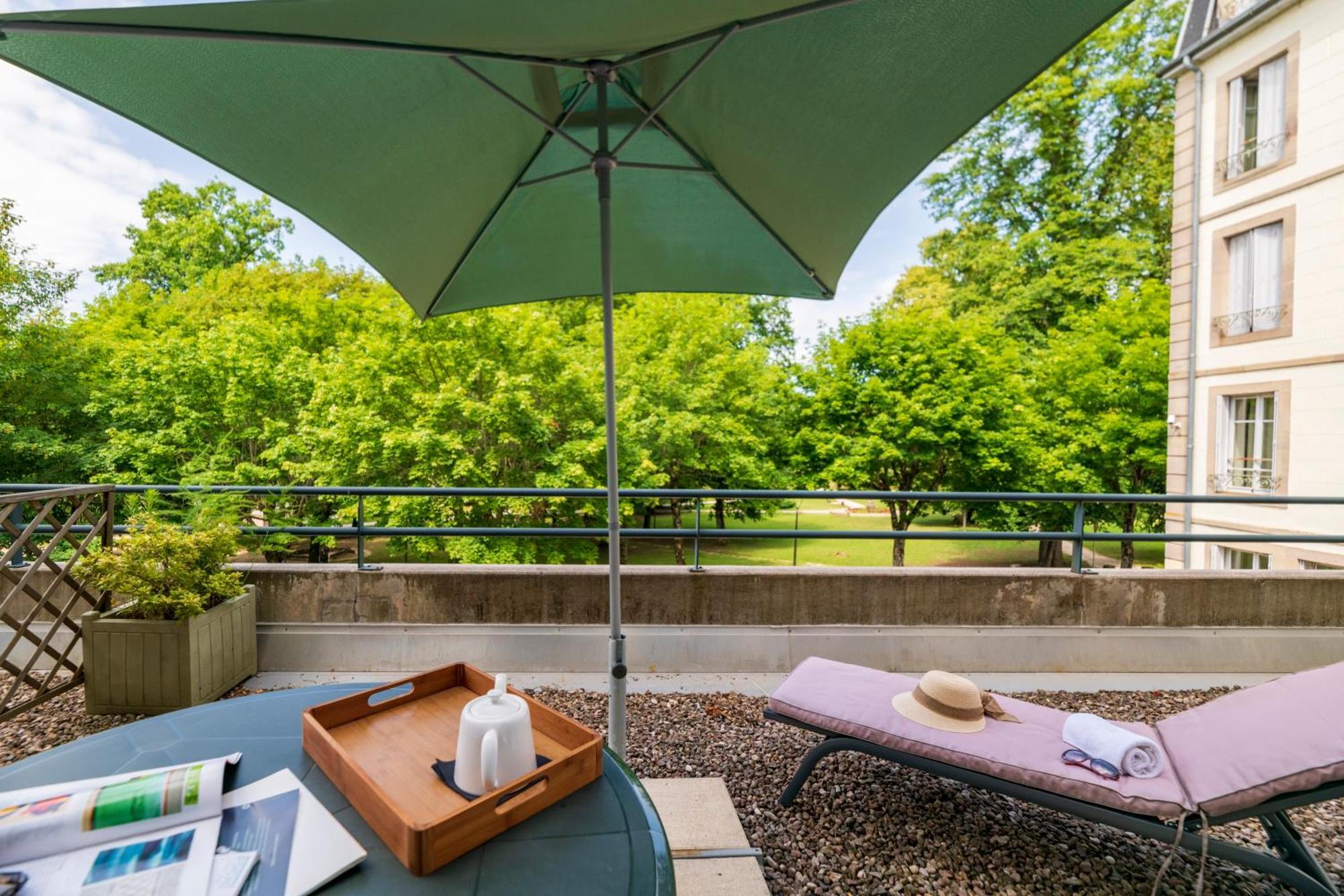 Hotel Cerise - Les Sources Luxeuil-Les-Bains Exterior photo