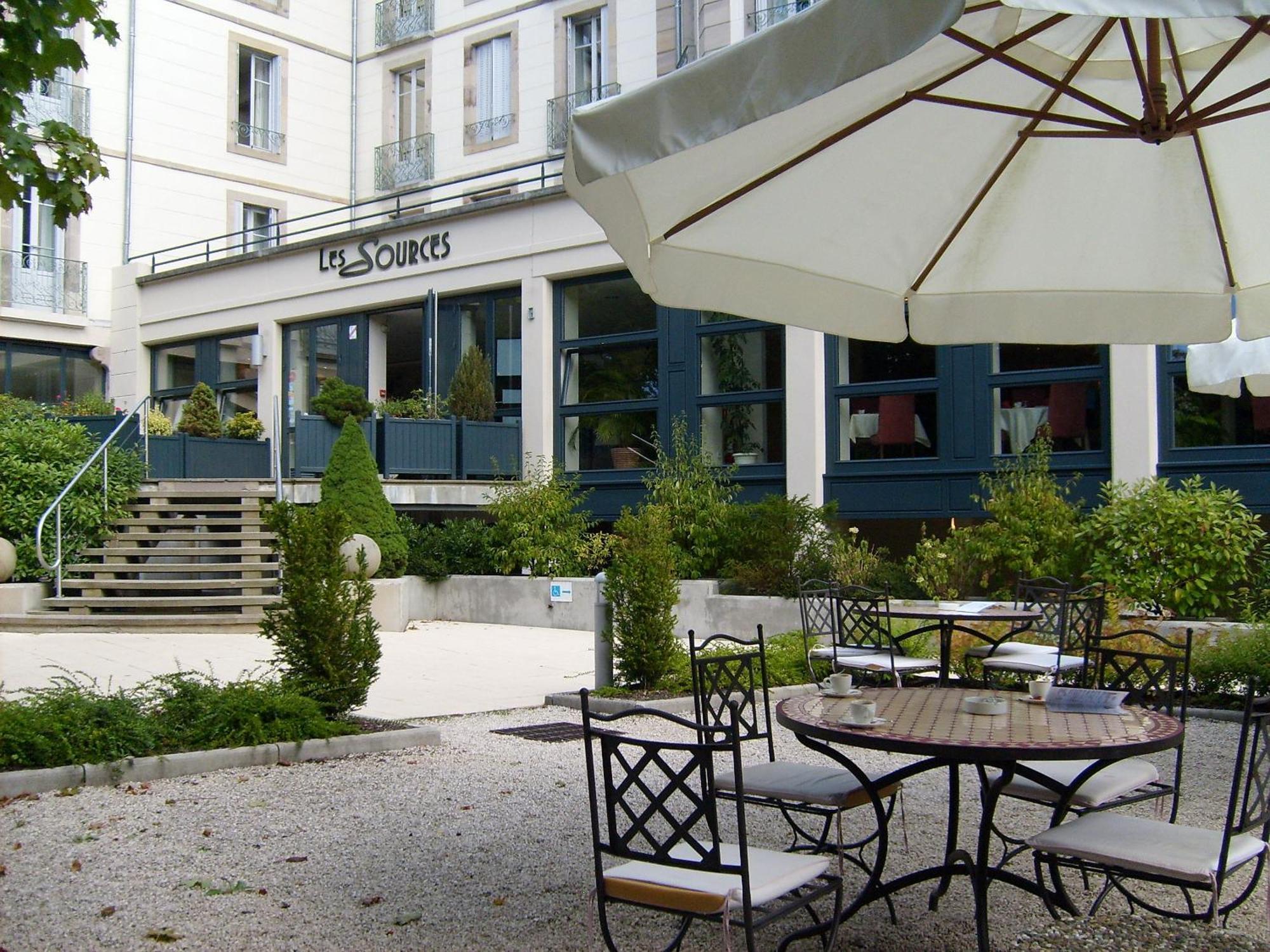 Hotel Cerise - Les Sources Luxeuil-Les-Bains Exterior photo